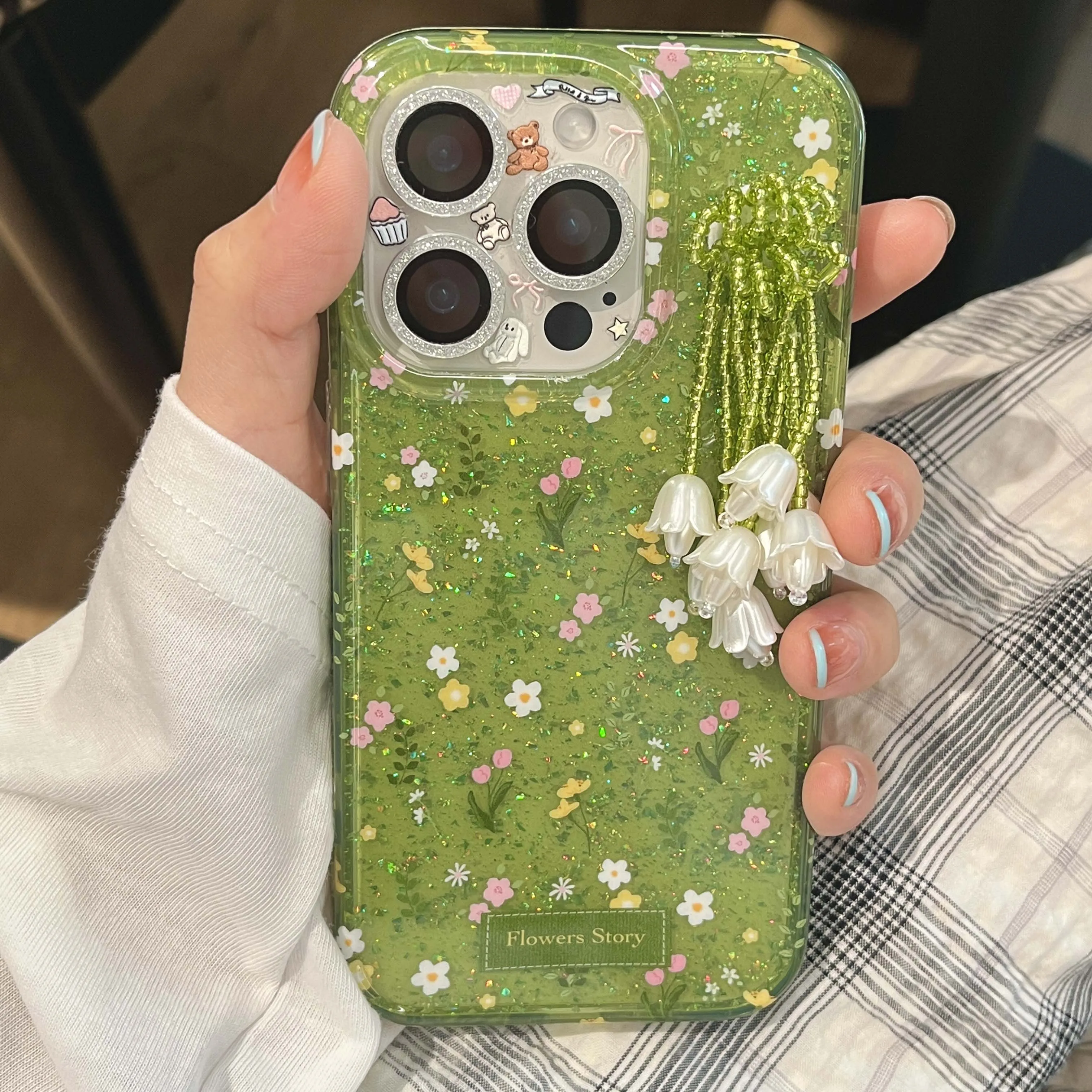 Ins tassel flower pendant green glitter shiny phone case for iphone 13 14 pro max 15 16 promax cool back cover