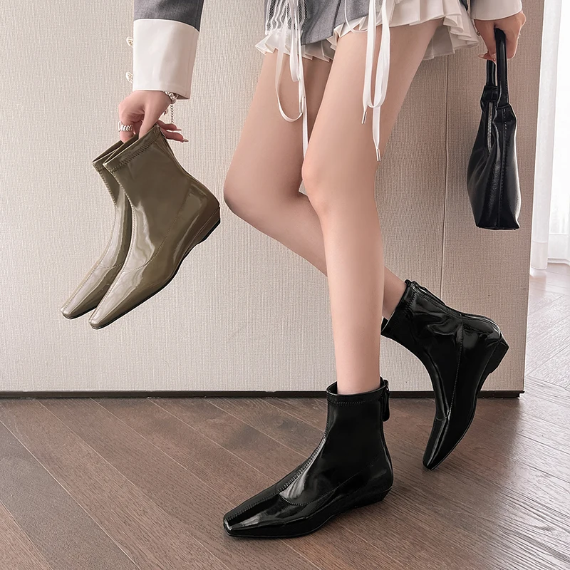 

2026 новые осенне-зимние женские ботильоны высотой 22-24,5 см, современные ботинки из микрофибры с квадратным носком, короткие ботинки на низком каблуке с молнией сзади