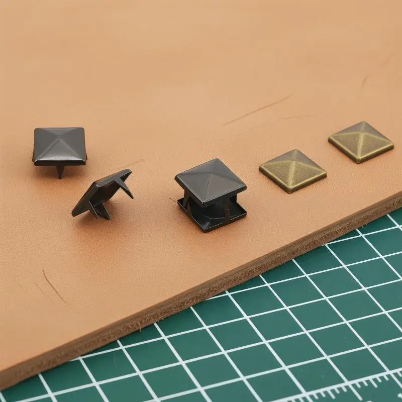 100Pcs/set Square Pyramid Metal Studs Rivets 4 Prongs Punk Spikes For Leathercraft Bag Clothes Shoes Decoration DIY Accessories