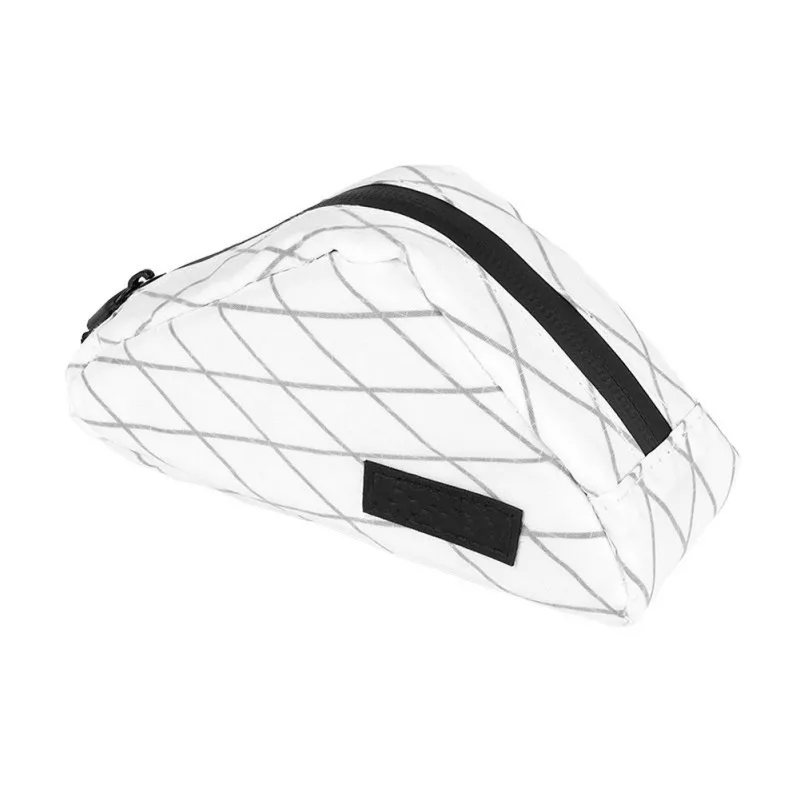 

Triangle Frame Mini Saddle Bag for Mountain Bikes with Spacious Storage and Secure Fastening System for Stable Attachment