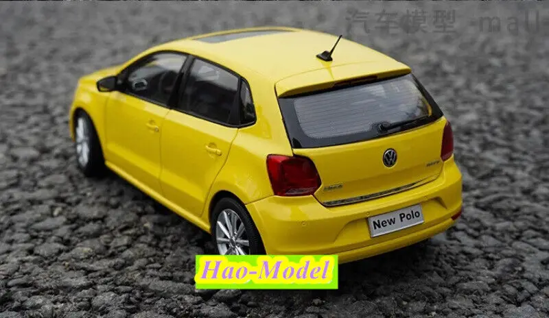 1/18 For Shanghai Volkswagen NEW POLO 2016 Alloy Diecast Model Car Boys Toys Kids Gifts Hobby Display Ornaments Collection Red