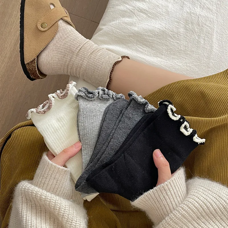 

New Autumn Winter Women Socks Japanese Fashion Cotton Knitted Middle Tube Socks Solid Color Lolita Kawaii Cute Ruffle Socks Sox