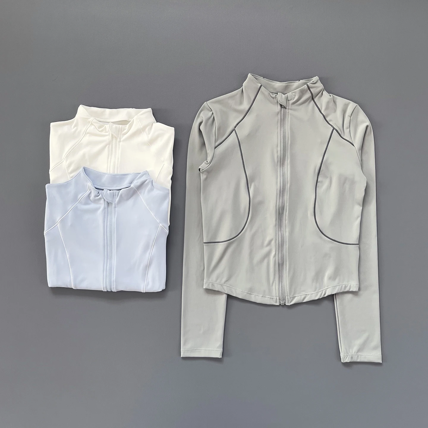 Slim-Fit-Damenjacke mit Reißverschluss und Stehkragen, atmungsaktiv für Yoga, Radfahren, Laufen und Fitnessstudio