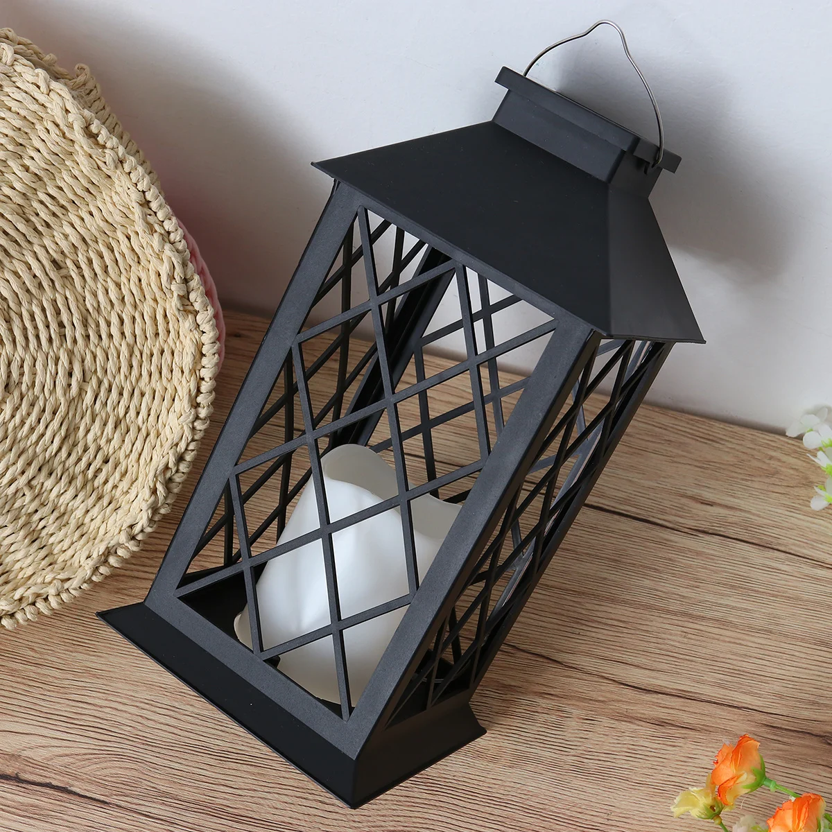 

LED Solar Light Yellow Flash Plastic Lantern Vintage Shape Outdoor Garden Patio Umbrella Decor Solar Bulb Light