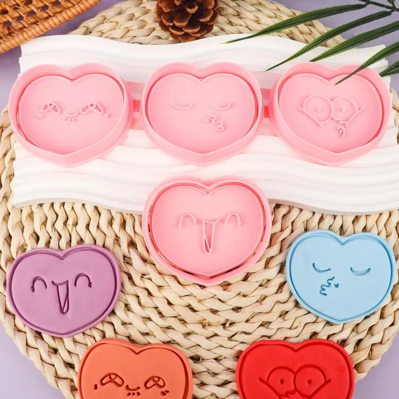

1/4Pcs 3D Valentine's Day Wedding Cookie Cutters Biscuit Mold Cookie Mould Stamp Party Decor Baking Tools