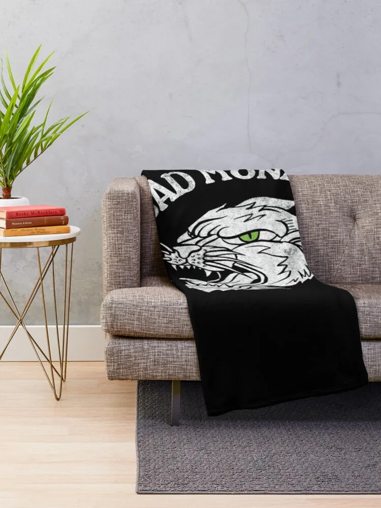 Bad Mood Monday Roaring Jaguar Throw Blanket Moving Bed linens Blankets