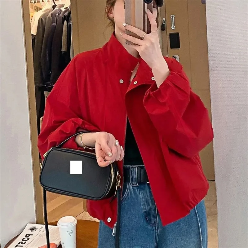 

2026 New Coat Loose Short Windbreaker Jacket Women's Autumn Autumn Stand-UP Collar Outcoat Casual Commuter Overcoat Female Top