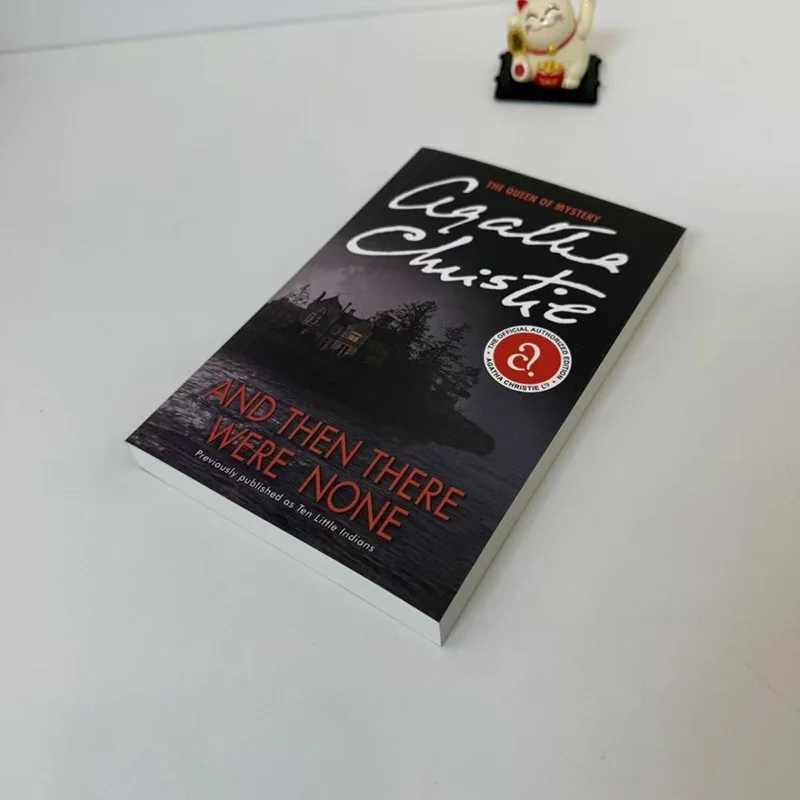 

Английская версия и тогда есть нет, американская версия Детективная королева Агата Кристи Libros Livros