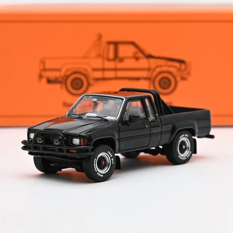 GCD 1/64 HILUX SR5 XTRA CAB 1985 Alloy Motor Vehicle Diecast Models Car Toys Collection Boy's Christmas Gifts