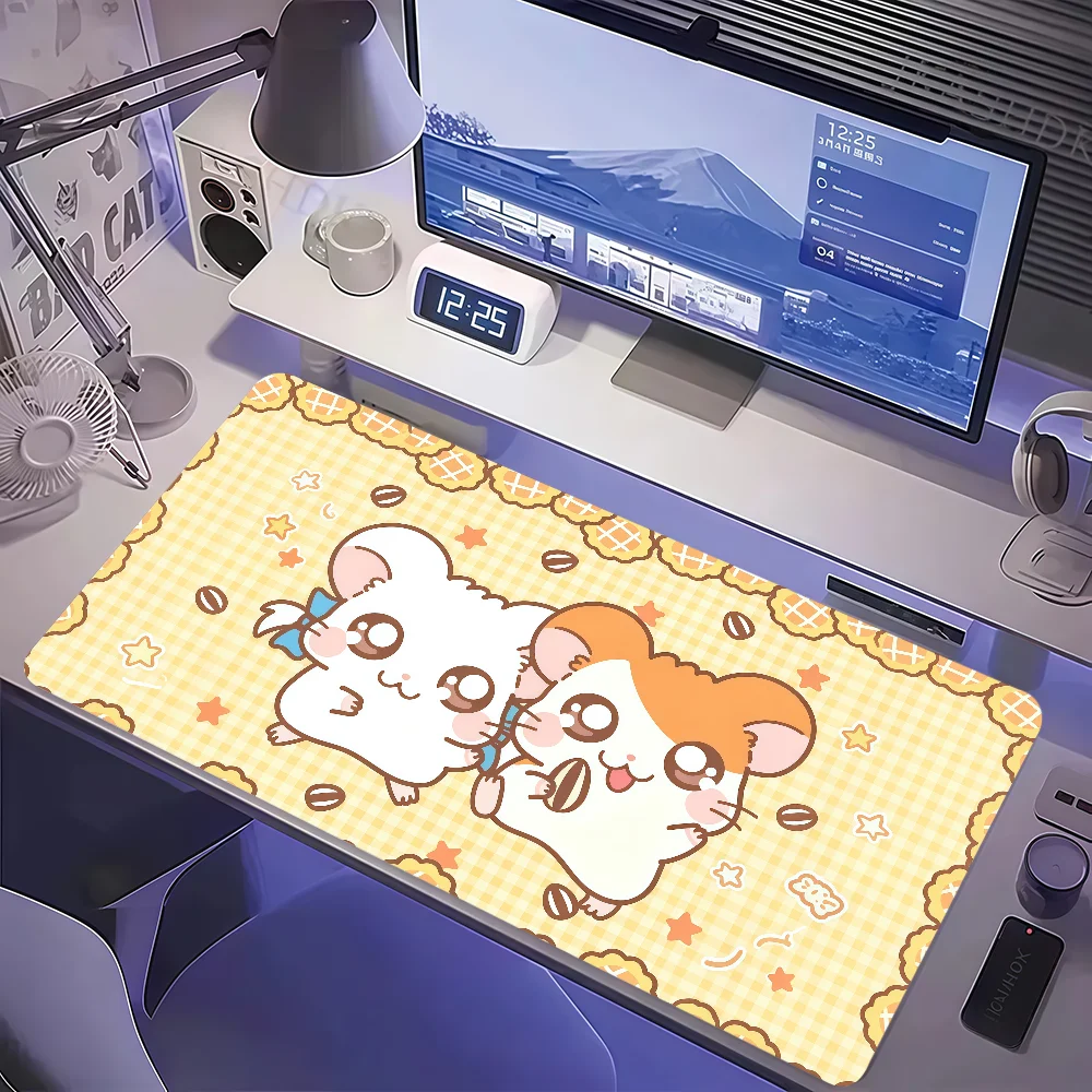 Tapis de souris Hamtaro Kawaii mignon, grand, antidérapant, avec bordure cousue, pour ordinateur de bureau, clavier, écriture, bureau, gamer, étudiant
