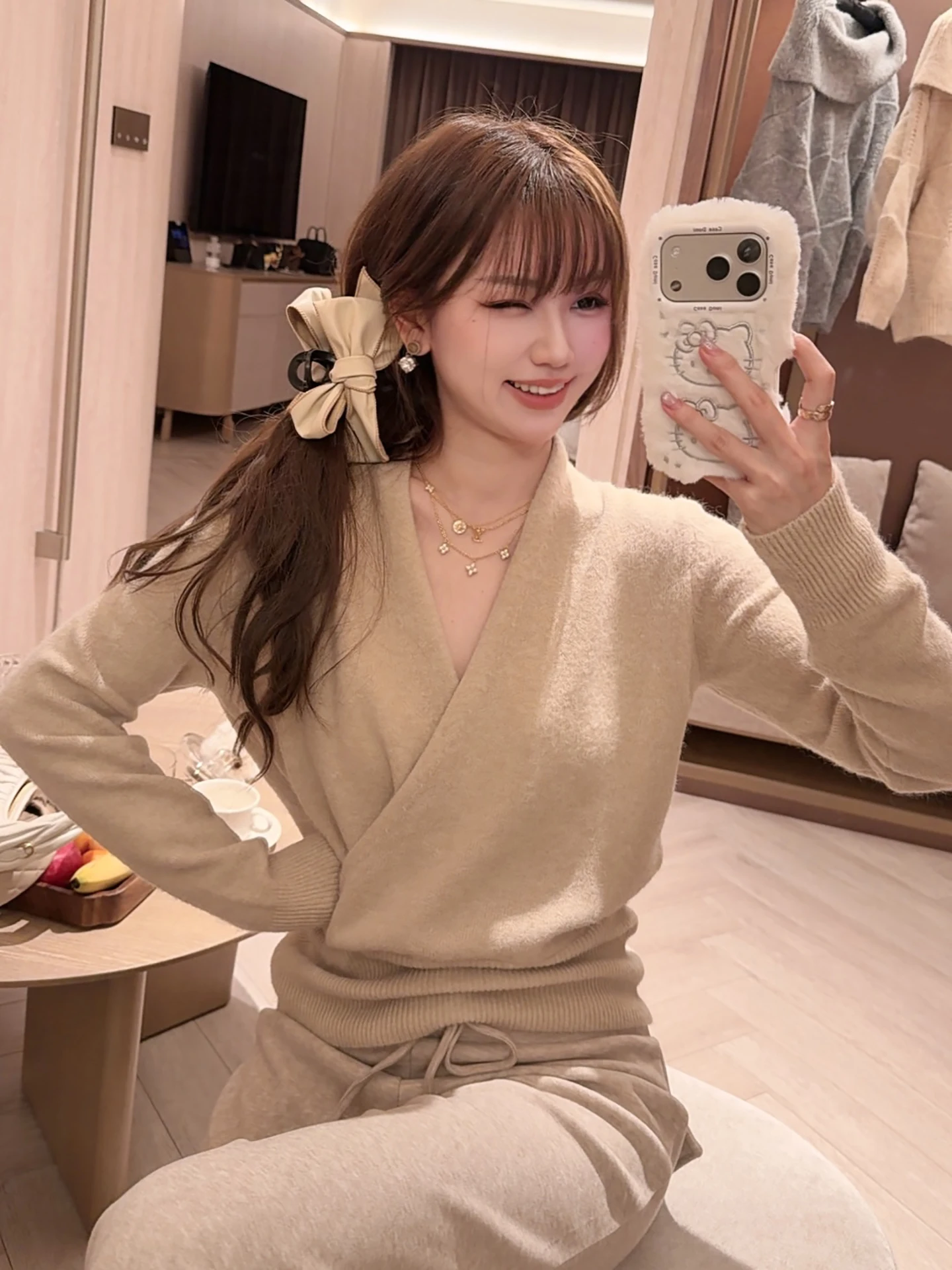 

Вязаный свитер XinDaily в винтажном стиле с V-образным вырезом, мягкий, повседневный, для женщин, Ciwalk