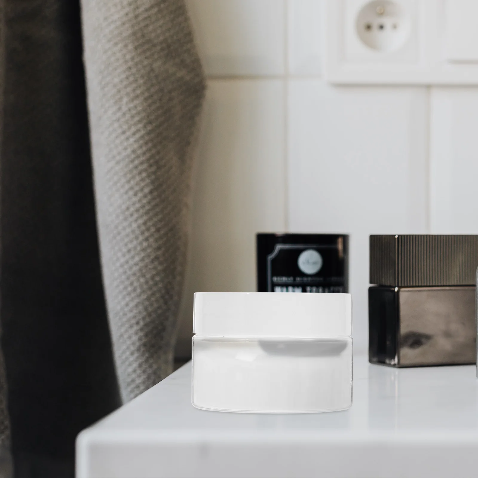 

6Pcs Small Wide Mouth Transparent Cream Jars Travel Containers Refillable Empty Cream Storage Containers with Lids