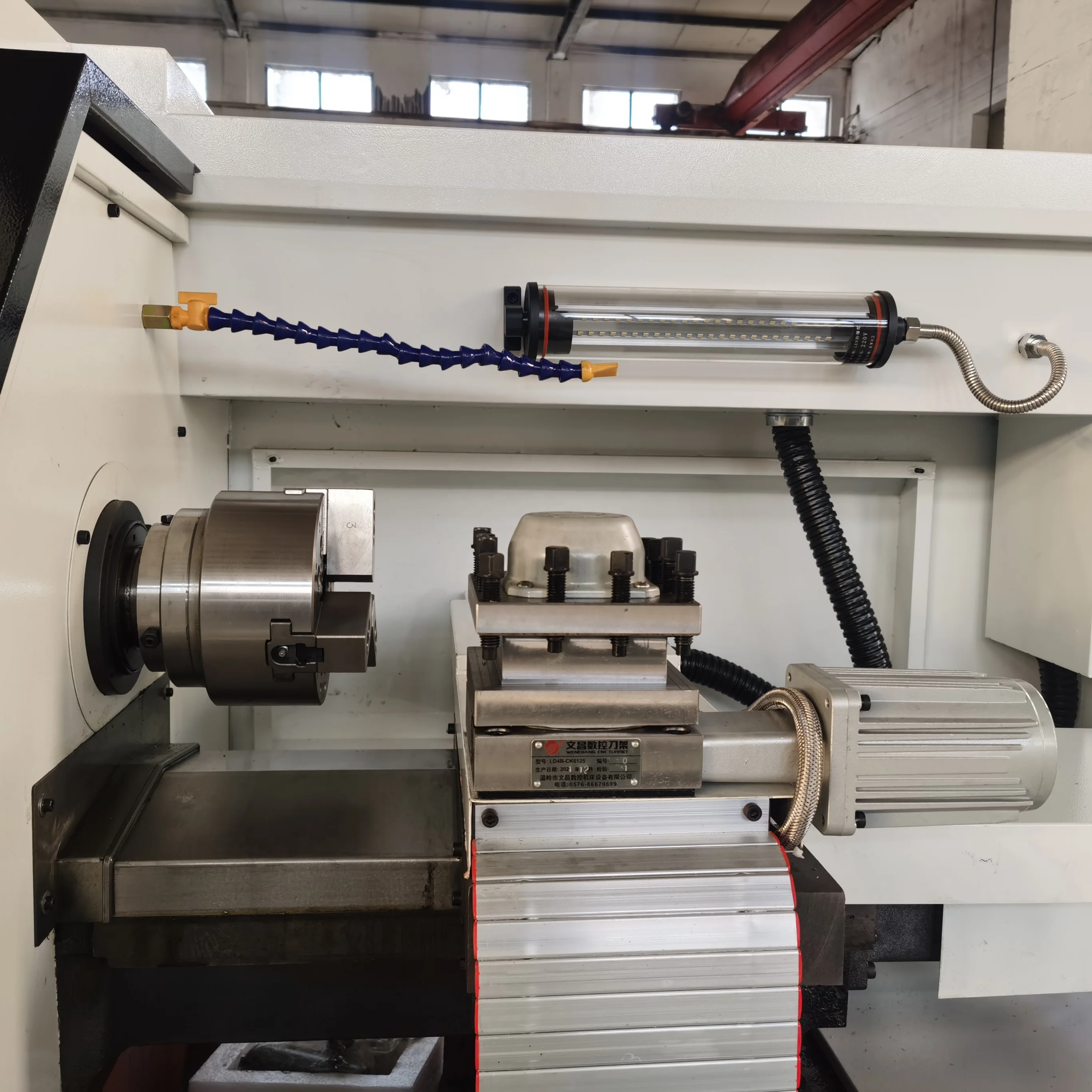 Suíço Tipo Hine CNC Torno, Deslizando a cabeça, Ck6132