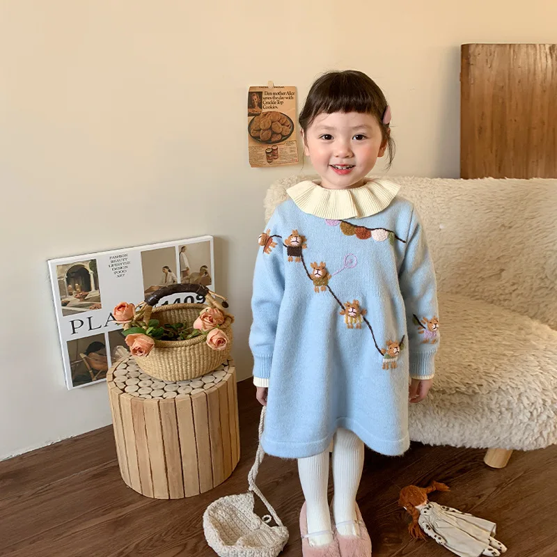 Girls Skirts 2024 Winter New Childrens Wear Korean Style Girl Baby Cartoon Embroidered Sweater Dress Does Not Contain Lapels