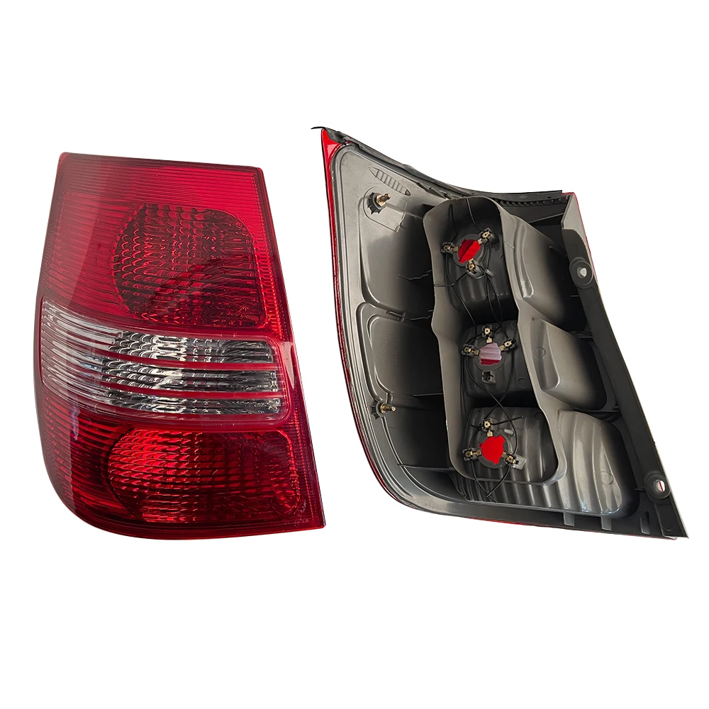 Car Taillight Brake Lamp For Toyota Nadia Rear Light SXM10 1996 1997 1998 1999 2000 2001 A Pair Red