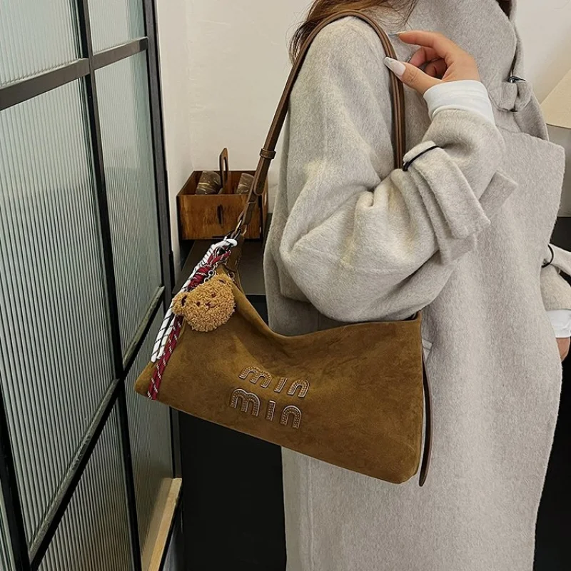 

Women's Elegant Envelope Bag Designer Inspired Leather Crossbody With Gold Hardware