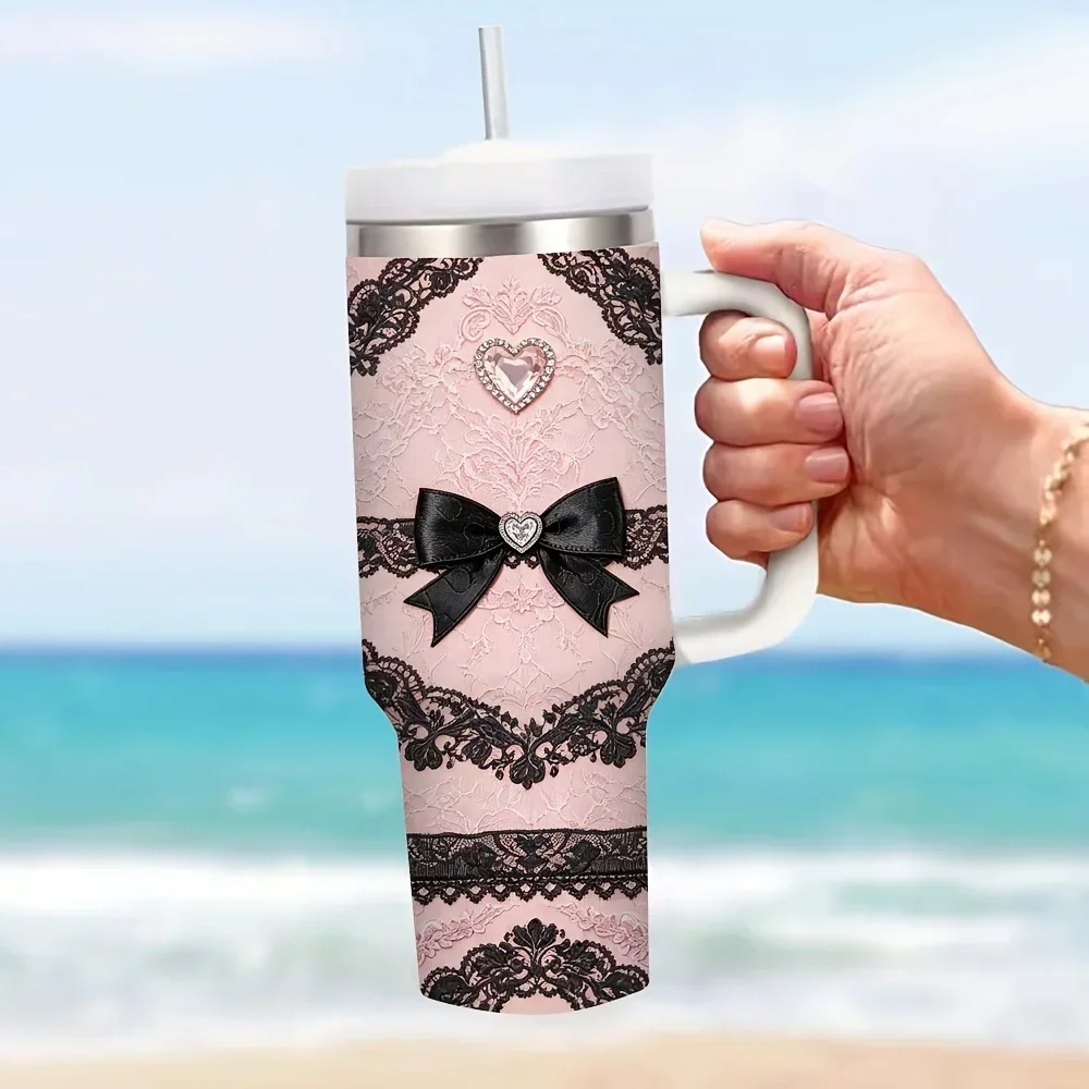 40oz Pink Lace Bow Heart Print Insulated Tumbler with Handle, Large Capacity, Suitable for Both Hot And Cold Drinks, Perfect for Women In Daily Use, Outdoor Travel And Indoor Office Scenes