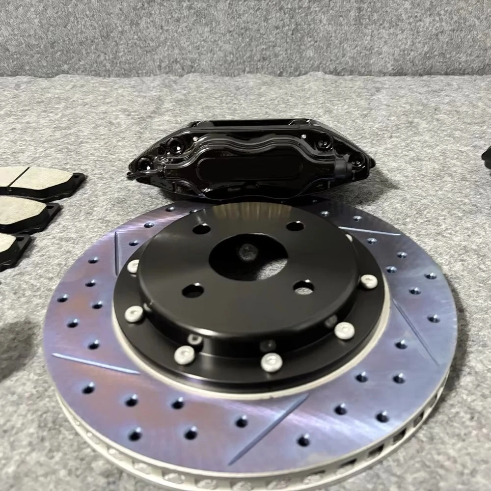 

Горячая новинка 2025 года: Комплект тормозных суппортов AP7600, 4-поршневой высокопроизводительный суппорт 300 мм