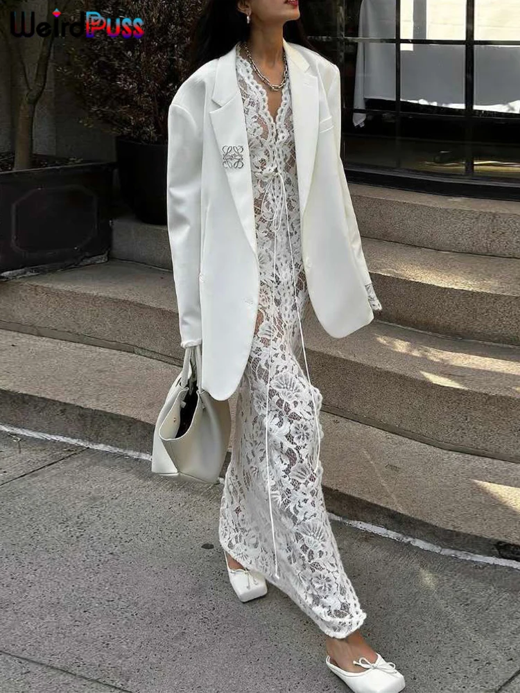 ชุดเดรสคอวีลึกปักลายแปลกๆคอวีลึกเซ็กซี่สำหรับชุดเดรสมีระบายสตรีทแต่งพู่กลีบดอกไม้