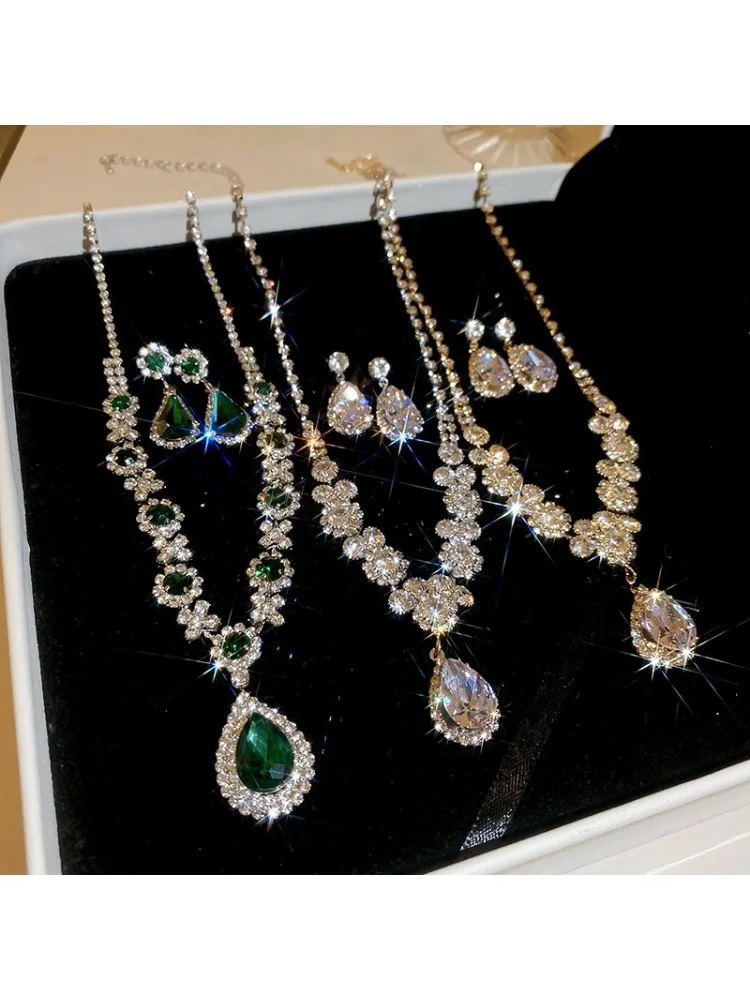 Wassertropfen eingelegte Strass Ohrringe Halskette Set Licht Luxus Mode Anhänger Halsketten Hochzeit Braut Schmuck Sets für Frauen