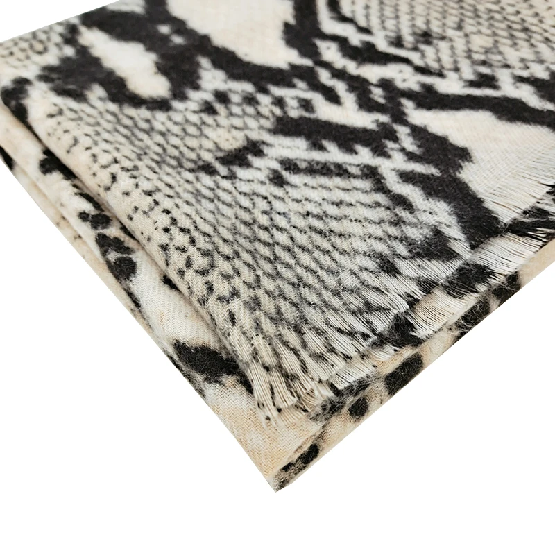 New Printed Leopard Imilation Cashmere Scarf For Women Long Pashmina Shawl Wrap Design Luxury Thick Stole Echarpe 200*80cm