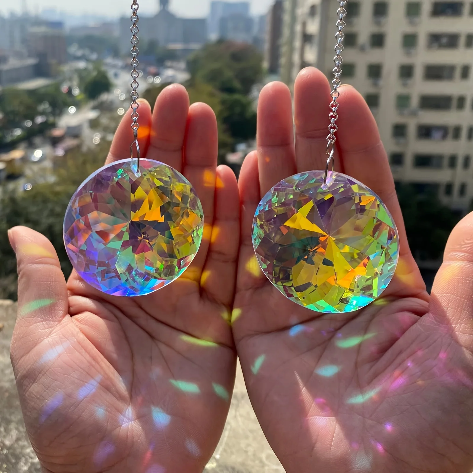 2pcs Round Crystal Sun Catchers, Hanging Glass Prism Rainbow Makers for Window, Balcony, Garden & Home Decor