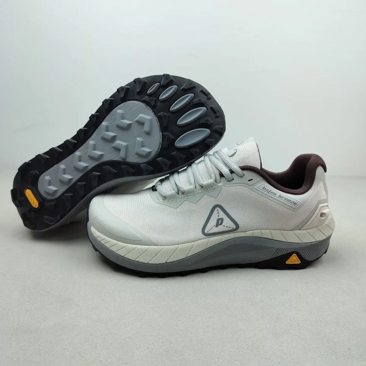 2025 New Summer Hot Sale Lightweight Training Unisex Running Shoes Sneakers Fitness Shoes Ultra Light Athletic Shoes