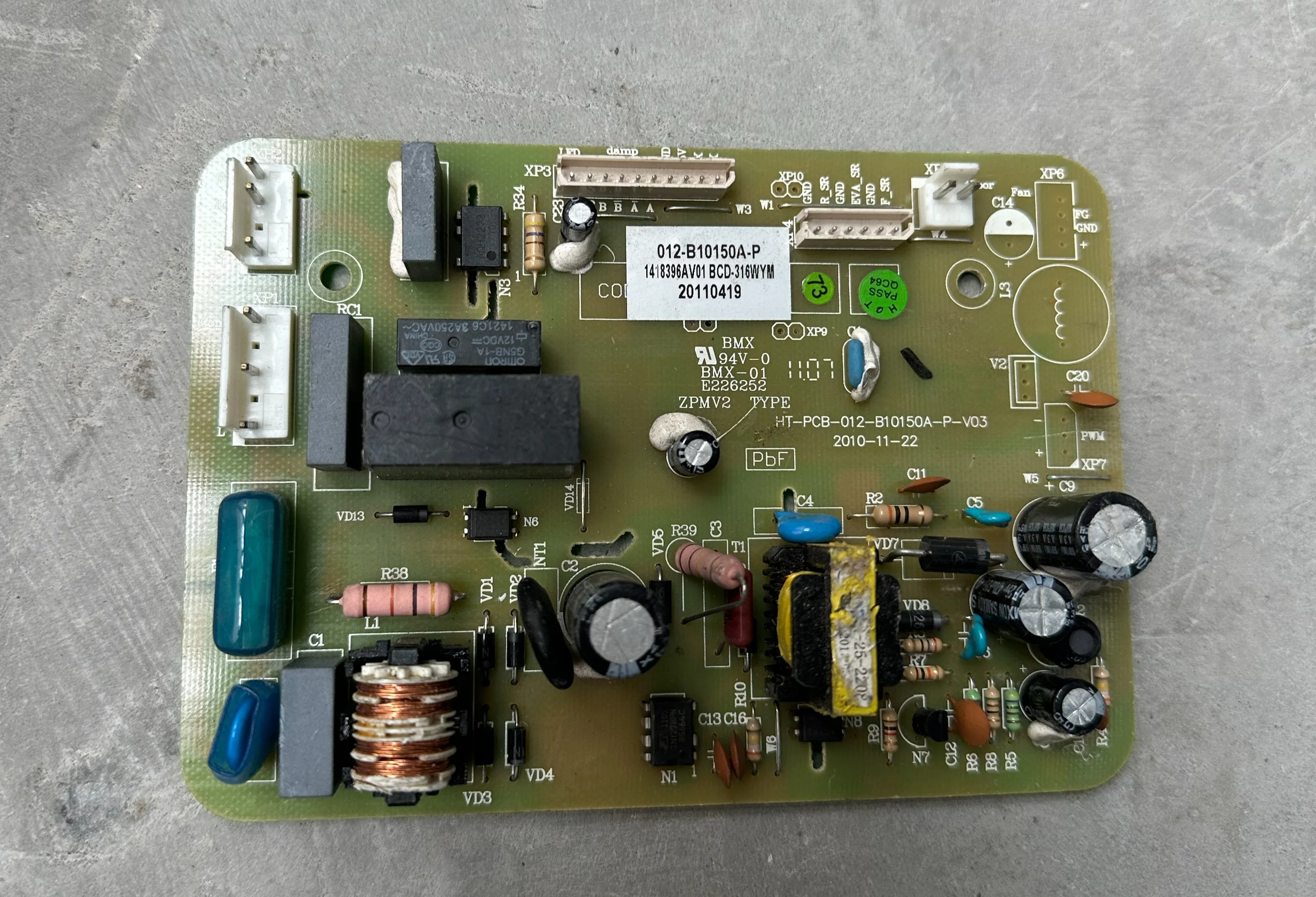 

BCD-316WYM1418396AV01 HT-PCB-012-B10150A-P-V03