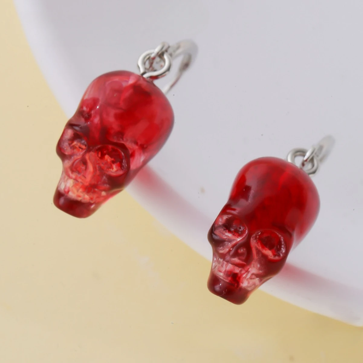 European and American Red Drop Glue Dropping Gel Skull Ear Buckle UNISEX Halloween Horror Atmosphere Parkour Party Earrings