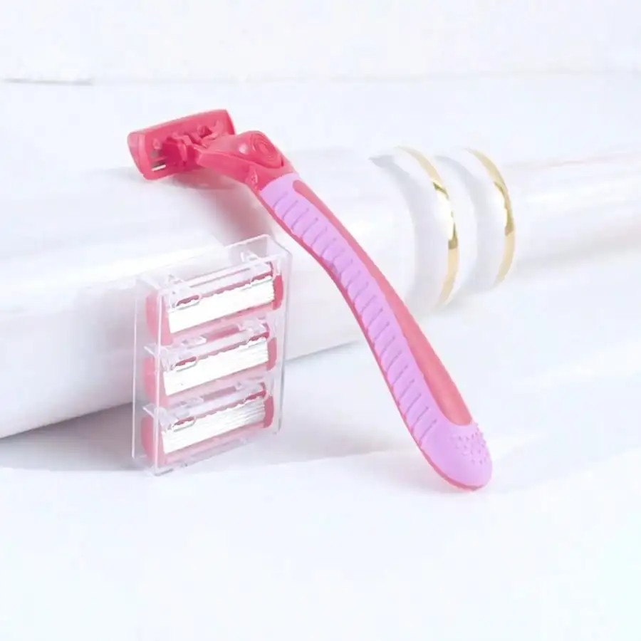 

Smooth & Safe Shave Razor for Women 6-Layer Blade System with Lubricating Strip,Mini Travel Razor Kit with 1 Handle & 6 Refills