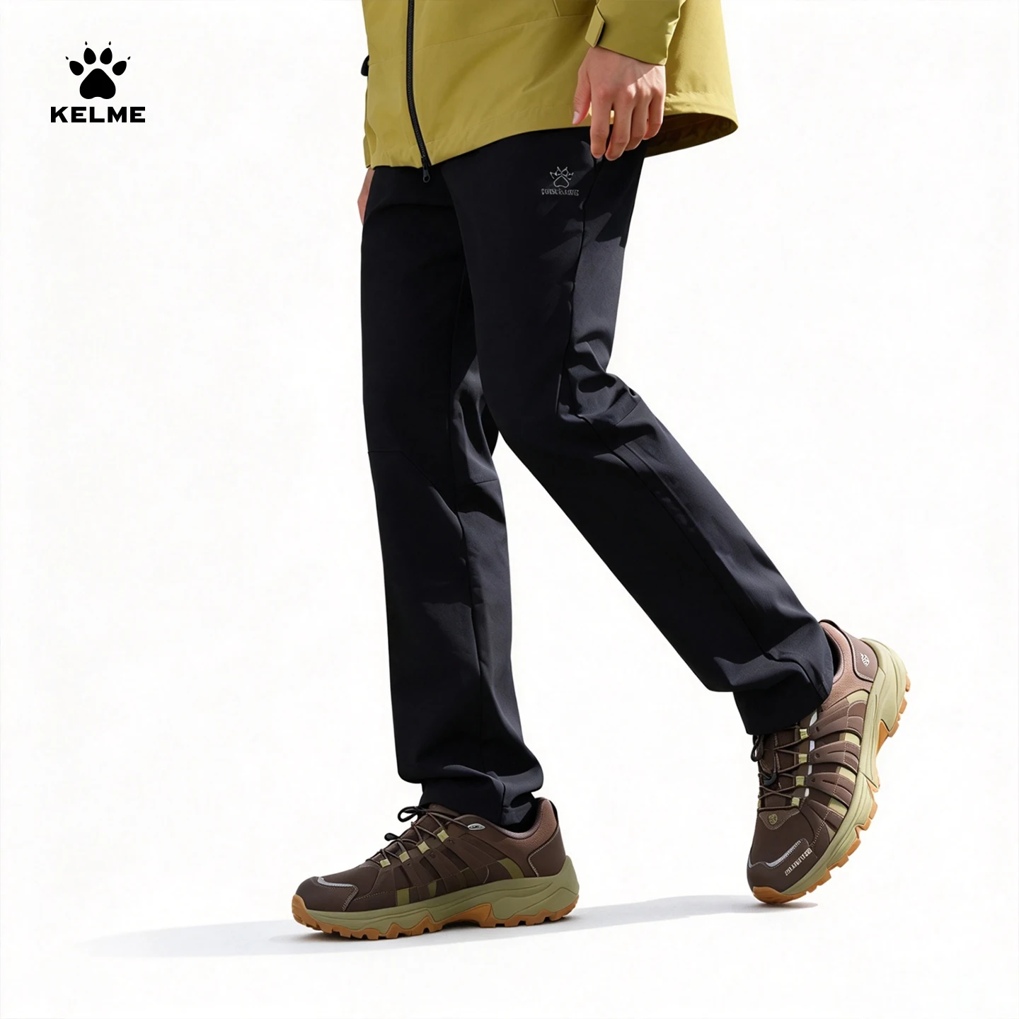 KELME Men's Woven Sports Pants, 2026 Fall/Winter, Water-Repellent Fleece-Lined Softshell Trousers for Training & Outdoor