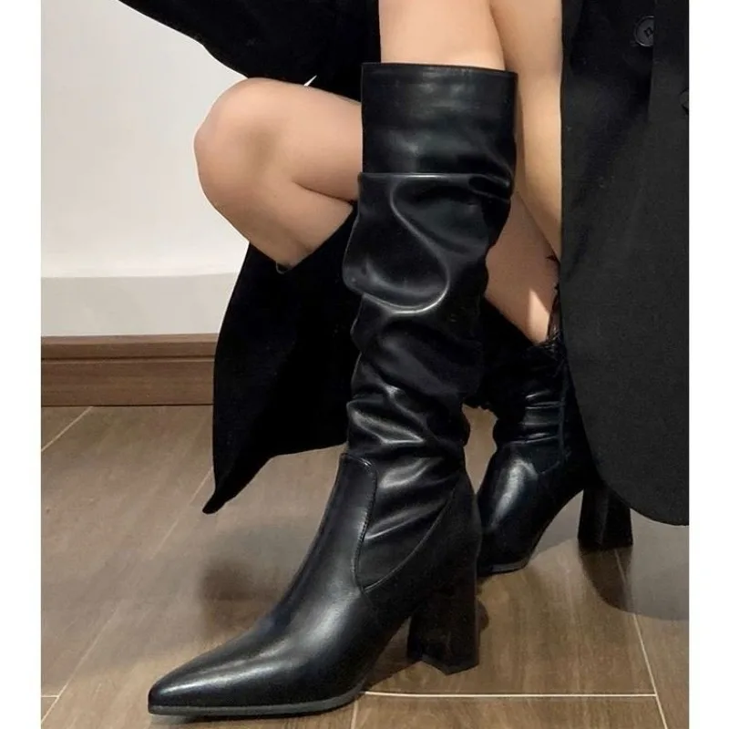 Pointed Toe Square Women Knee High Boots New Pleated Designer 2025 Winter Trend Women Shoes Leather Punk Motorcycle Boots Mujer