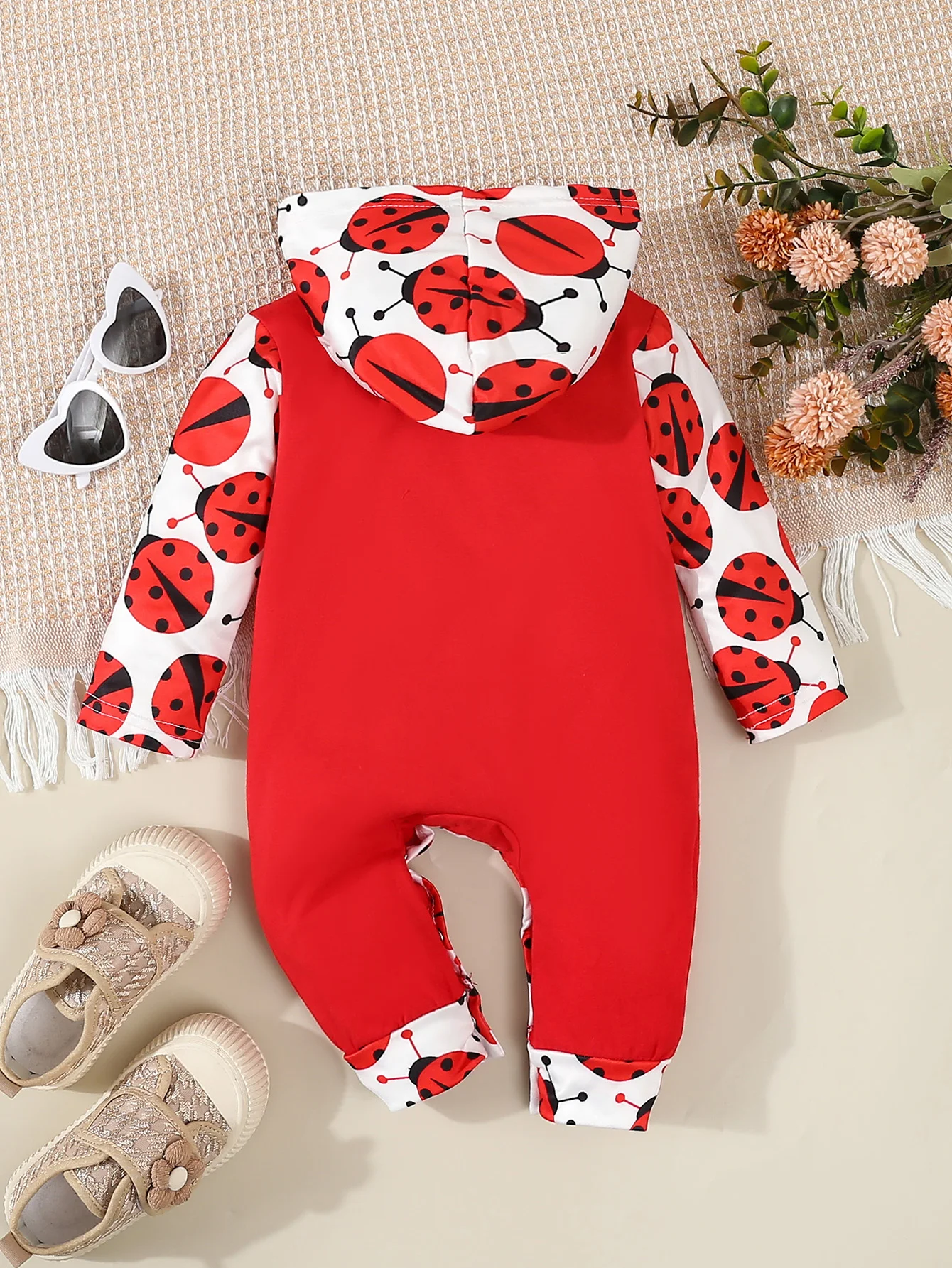 Autumn Baby Girl Adorable Long Sleeve Ladybug Print Hooded Romper Jumpsuit for Baby Girls Infant Newborn Baby Girl Clothes