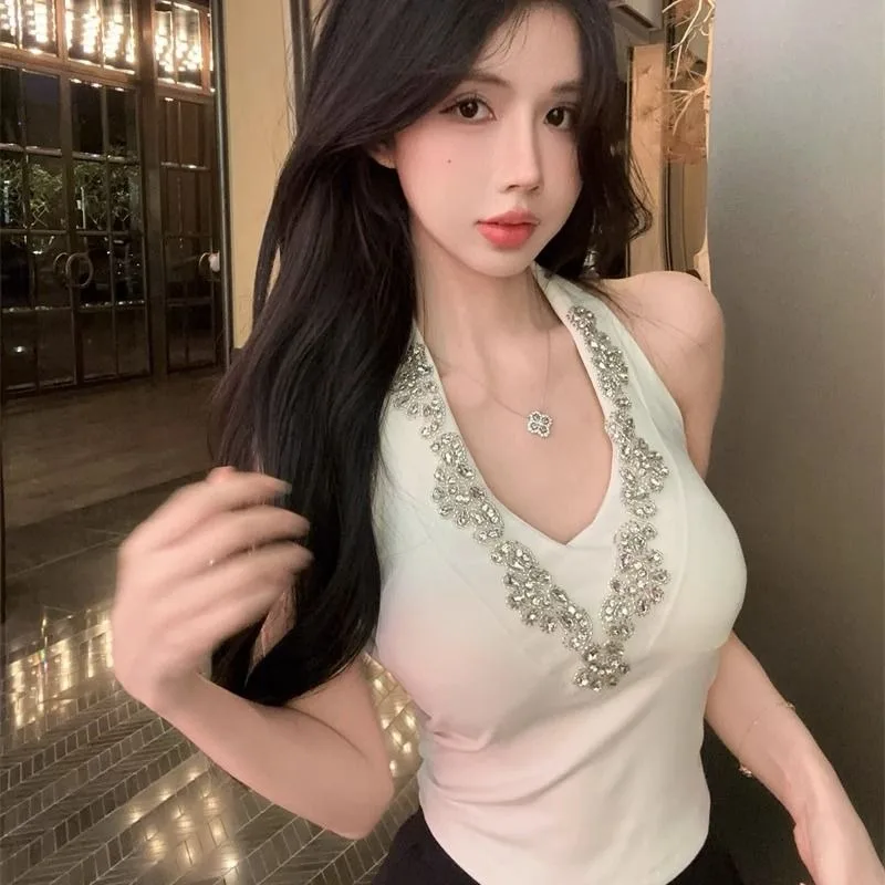 حجر الراين الرقبة الرافعة سترة المرأة الحمالة لباس خارجي 2025 صيف جديد Bodycon الساخن فتاة أنبوب سليم صالح تانك شيك