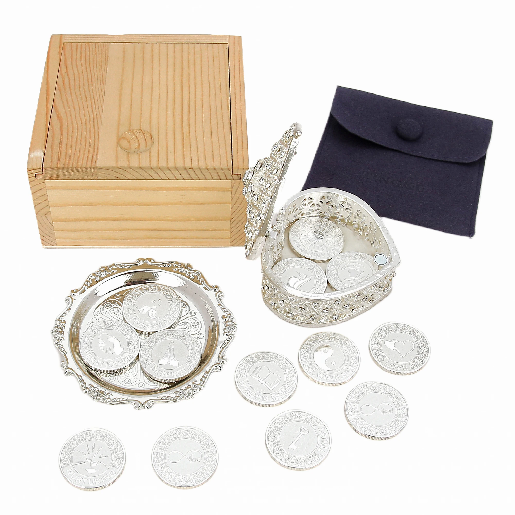english-wedding-arras-coins-set-with-crystal-heart-box-slide-wooden-box-and-round-tray