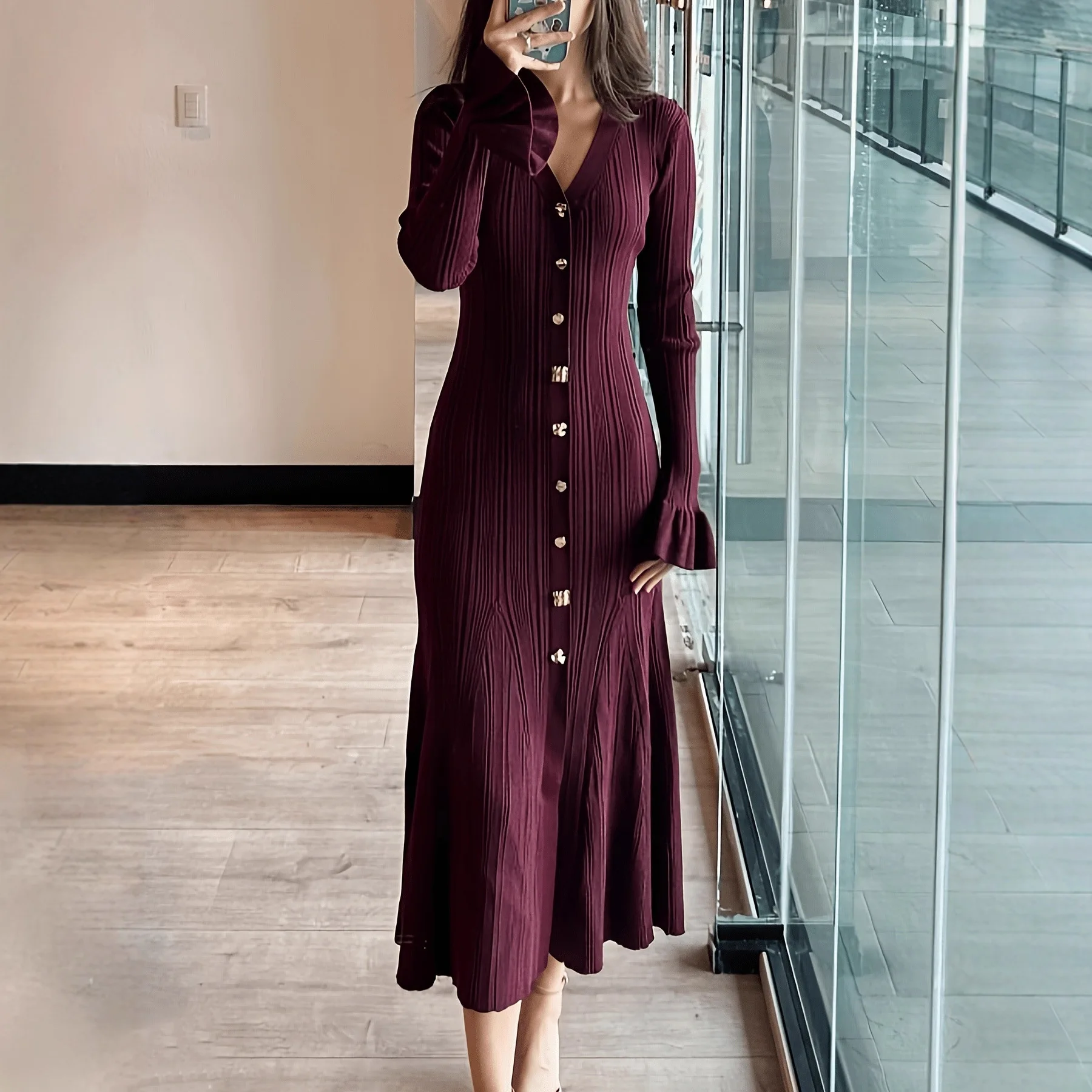 

2025 Autumn Winter Women's Single-breasted Knitting Dress French Elegant Sweater Dress Slim Fit Slimming Knit Pullover Dress