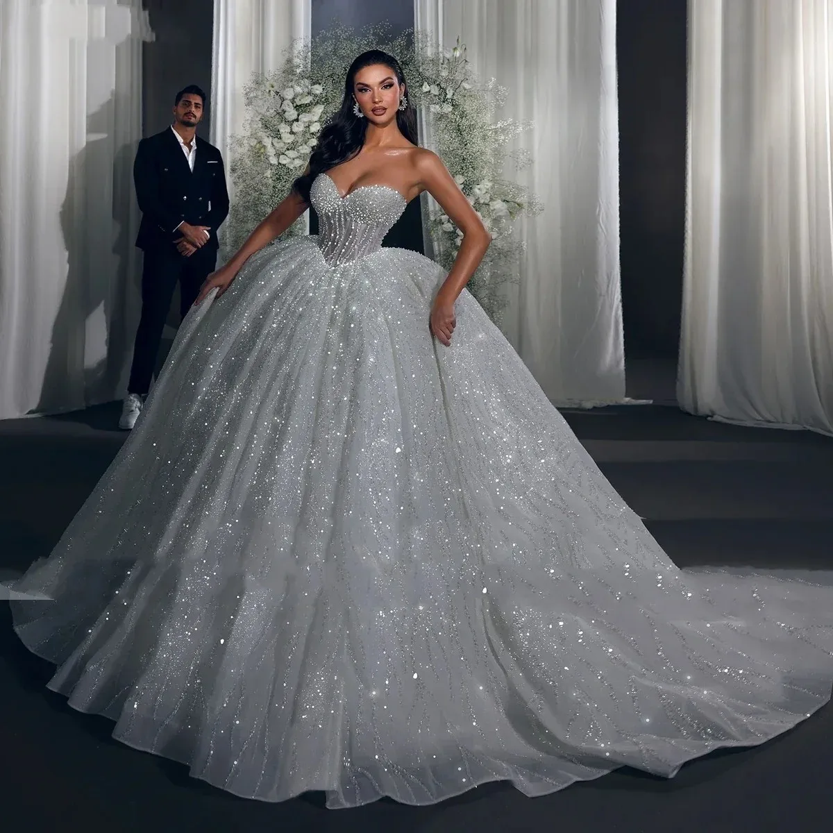 

High Quality Ball Gown Wedding Dresses Sweetheart Pearls Beading Princess Church Bride Gowns Arabic Dubai Vestidos De Noiva