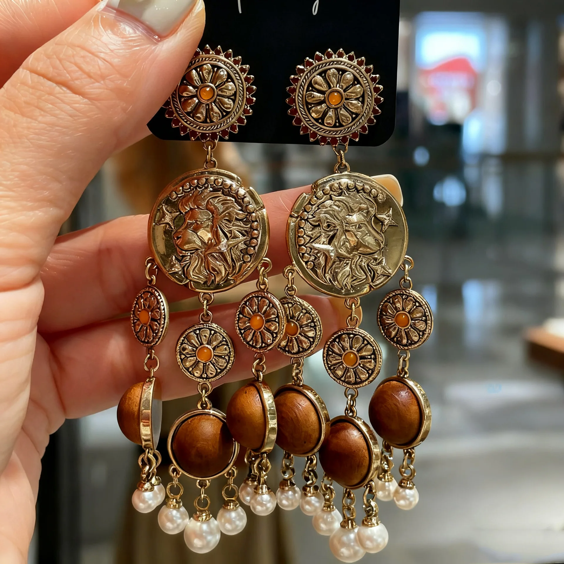 

Винтажные серьги с кисточками и жемчугом подсолнечника, увеличенные деревянные круглые серьги в дворцовом стиле для женщин, ювелирные изделия, подарки