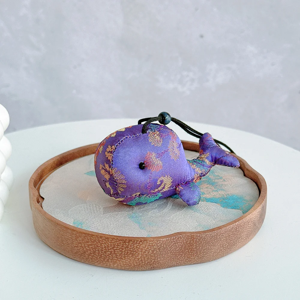 귀여운 고래 매력 손으로 만들어진 중국어 노래 브로케이드 독특한 수제 바다 동물 펜던트 장식품 가방에 대한 키 체인 독특한 디자인