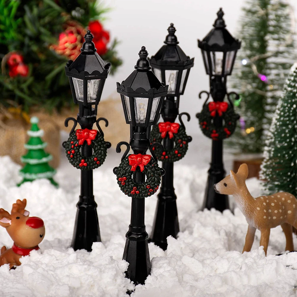 

D2 4Pcs Christmas Mini Garden Street Light Models Streetlight Miniature Village Pathway Lantern DIY Landscape Fairy Ornaments
