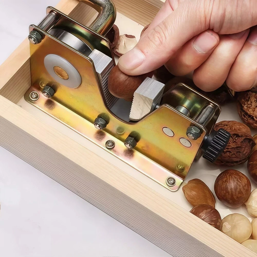 Nuts Opener Fresh Macadamia Nut Sheller Walnut Cracker Manual Macadamia Nut Broken Shell Opening Tool for Nut Processing
