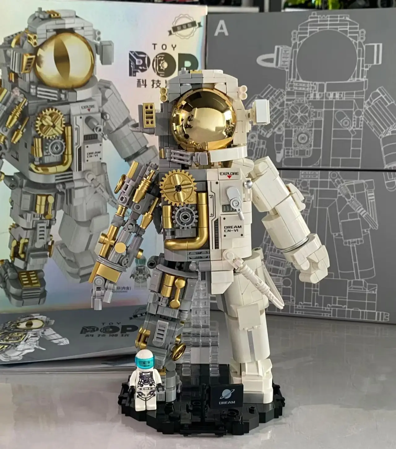 Moc City Space Warrior Exploration Astronaut Robot Dog Luminous Building Block DIY Set Boys and Children's Birthday Gift