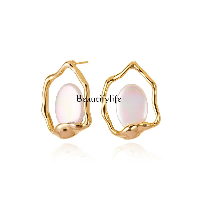 

Baroque pearl earrings temperament French retro women's round face high-end light luxury earrings