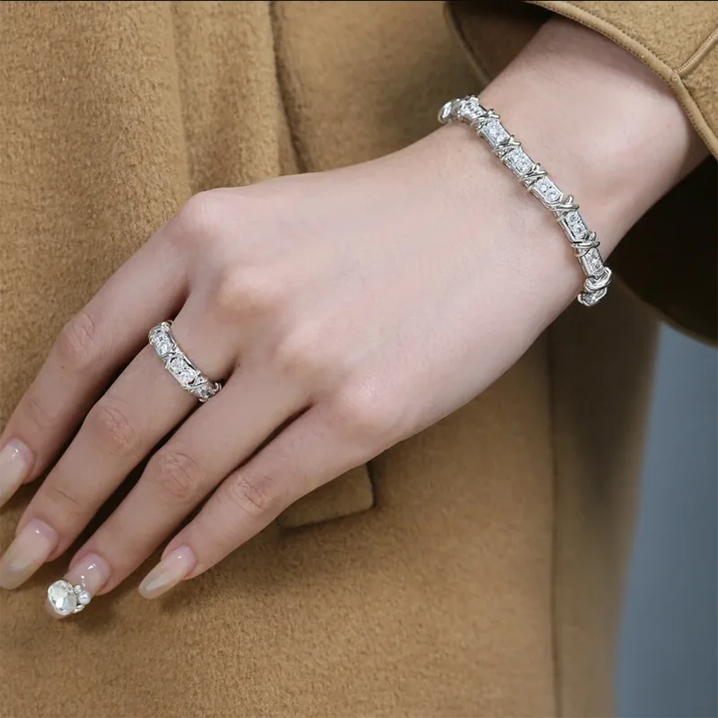 2024 New S925 Silver Plated Platinum XO Diamond Bracelet with European and American Retro Fashion