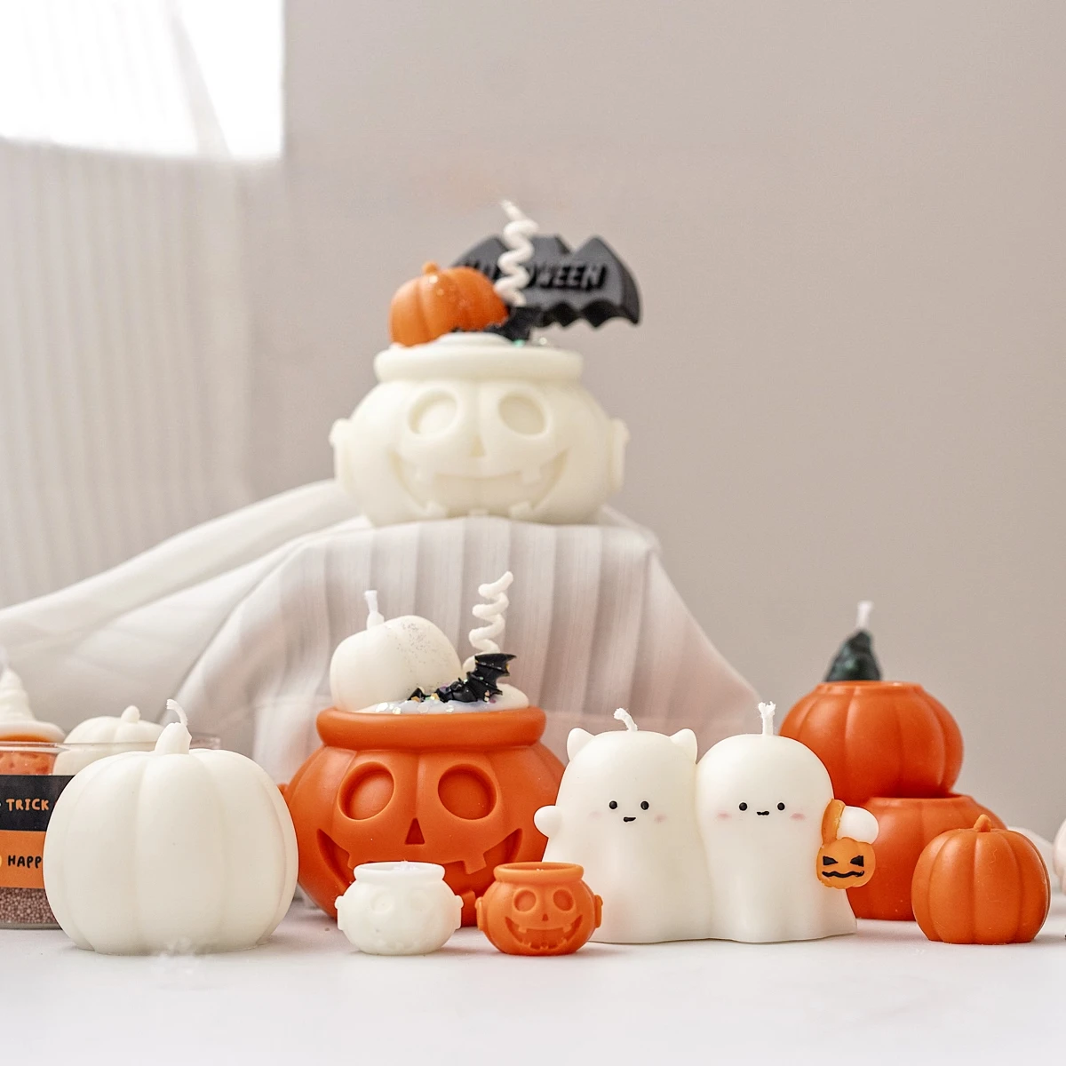 

New Original Halloween Silicone Mold DIY Scented Candle Making Halloween Pumpkin Ghost Candle Moulds Silicone