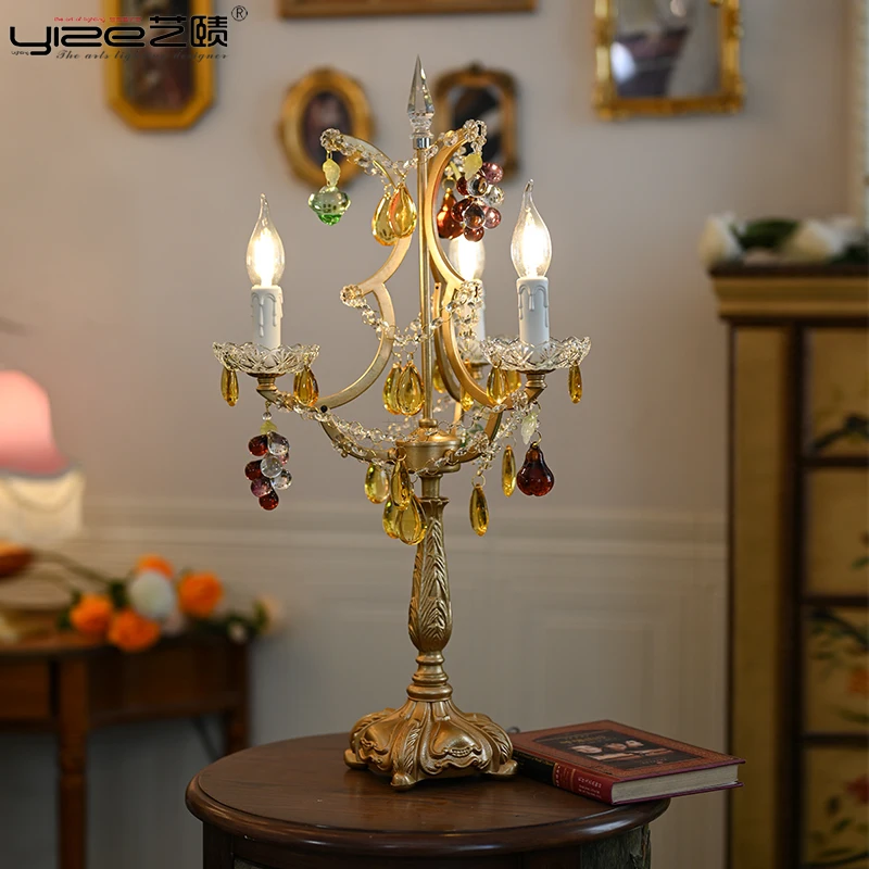 

French light luxury crystal table lamp American retro bedroom study table lamp light luxury villa clothing store art candle lamp