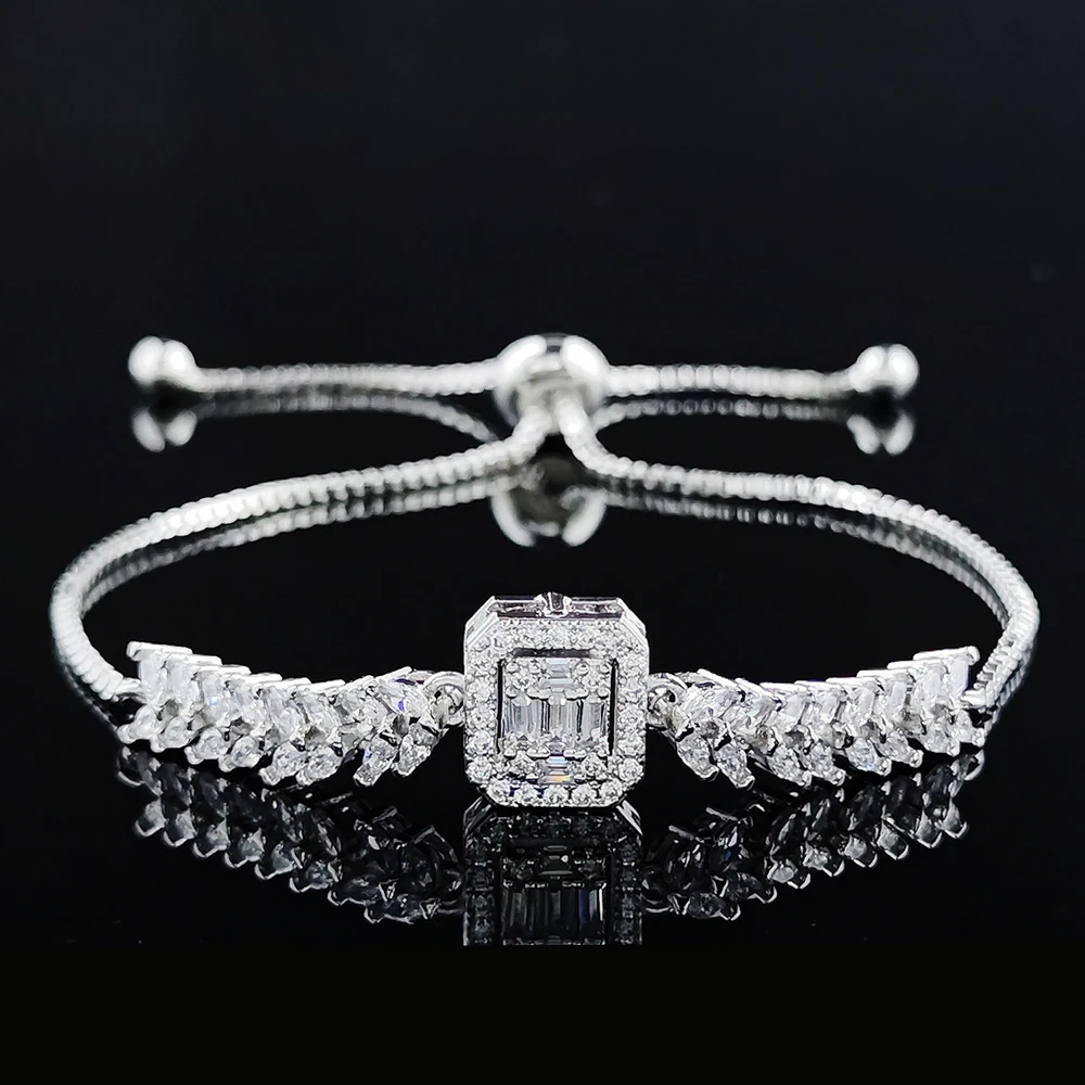 2023 New Luxury Rectangle Charm Silver Color On Hand Bracelet For Women Wedding Girl Gift Wholesale S7974