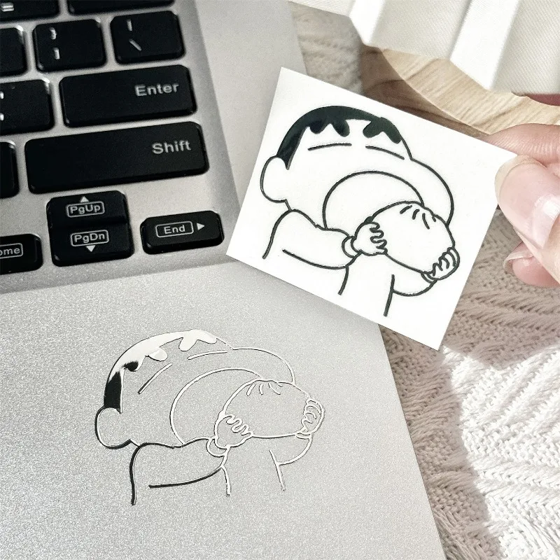 6 sztuk kredka Shin-chan naklejka Cartoon Anime 3D stereoskopowe metalowe naklejki DIY telefon Tablet Laptop słuchawki dekoracyjne naklejki