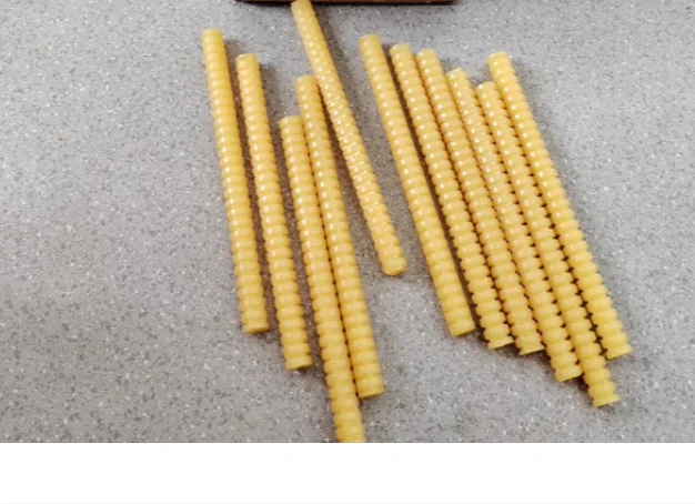 3762-Q Industrial Hot Melt Glue Stick – Yellow-Brown Threaded Gl ue Sti ck