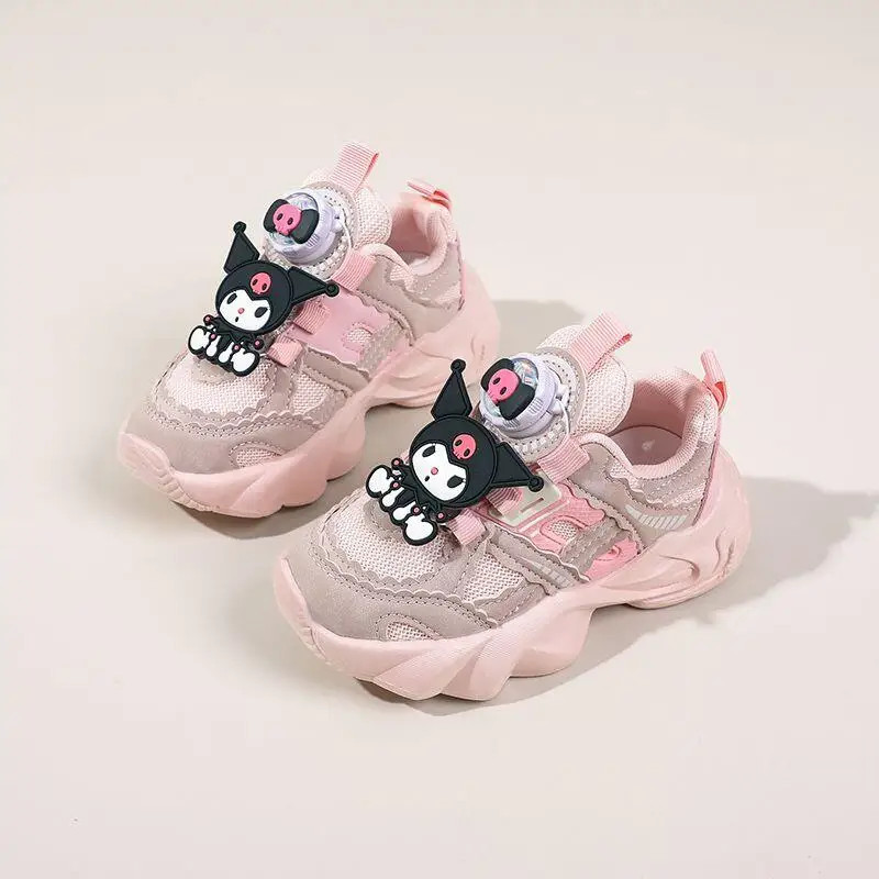 

Кроссовки Sanrio для девочек Kuromi, детские кавайные весенне-осенние нескользящие мягкие кроссовки для папы на подошве, легкая дышащая обувь для отдыха